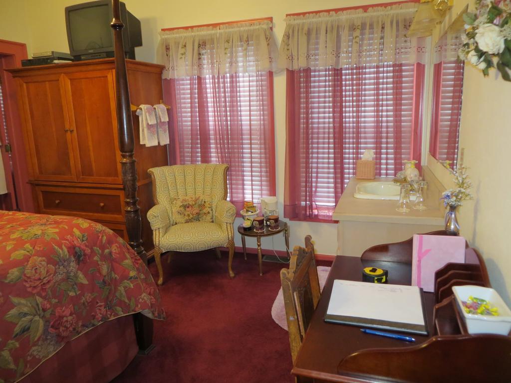 Adagio Bed And Breakfast دنفر الغرفة الصورة